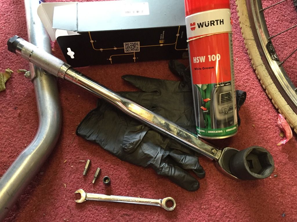 Fitting LighTech chain adjusters